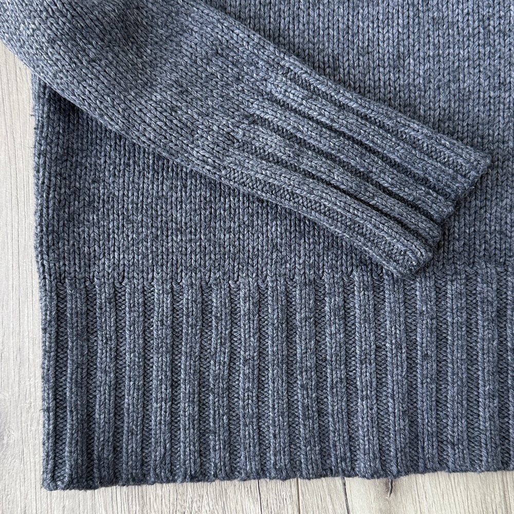 Evisu Vintage 100% Wool Crew Neck Sweater with Cream Accents - Picture 6 of 8